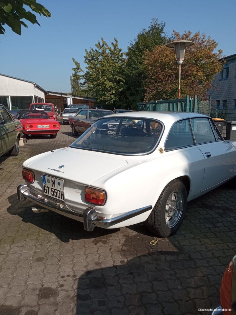 Alfa Romeo GT Bertone 1750 - Klassische Automobile